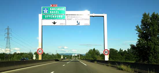 952