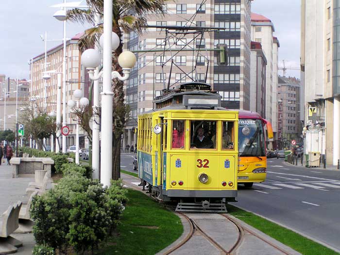 ラコルーニャの路面電車 La Coruna ラコルーニャの路面電車 La Coruna